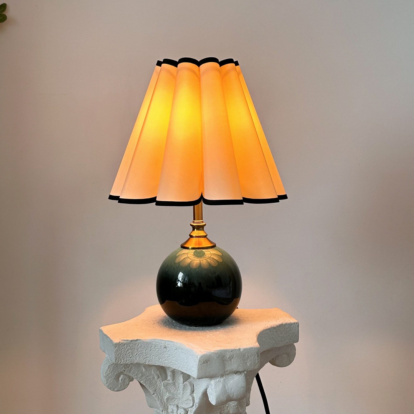 Green Glaze Ceramic Tall Table Lamp 110-250V - Image 2