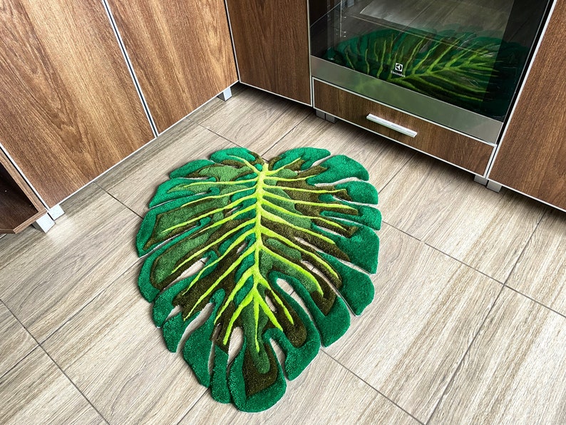 Green Monstera Leaf Rug Hand-Tufted Home Decor - Image 4