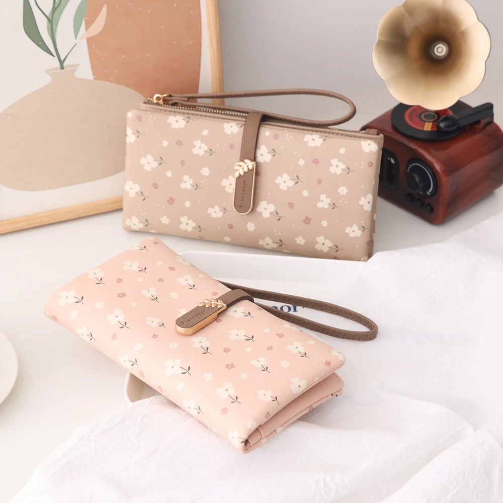Leaf Flower Pattern Design Long Ladies Wallet Clutch - Image 4