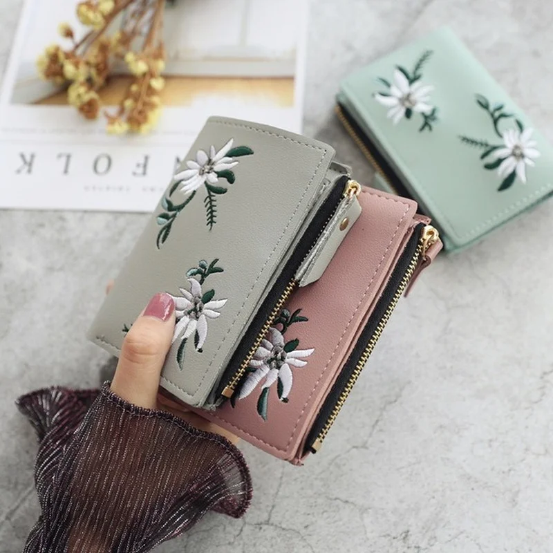 Floral Embroidery Women's Short Wallets - Image 3