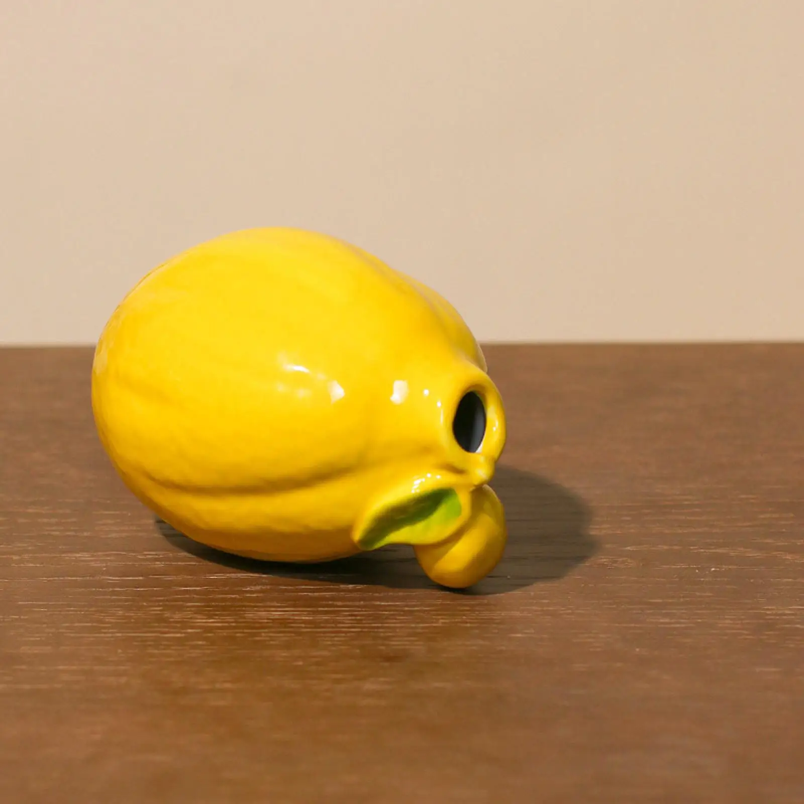 Fruit Lemon Shaped Ceramic Flower Vase - Image 4